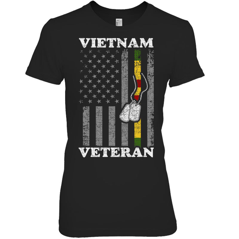 BlackWomanTshirtVietnamVeteranUSFlagGiftVietnamWarVetVeteranGiftForVeteranV2